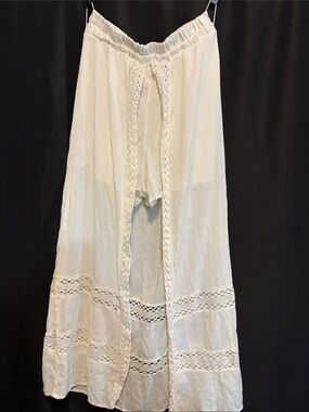 Chic Nation Cream Maxi Skirt with shorts underLace Panels
